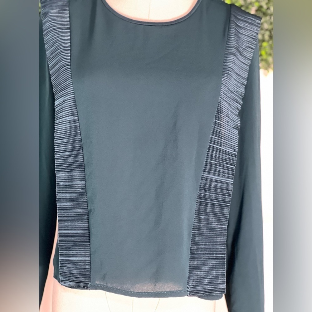 Zara W&B Collection Teal Ruffle Front Long Sleeve Square Fit Top Size Small - Picture 2 of 9